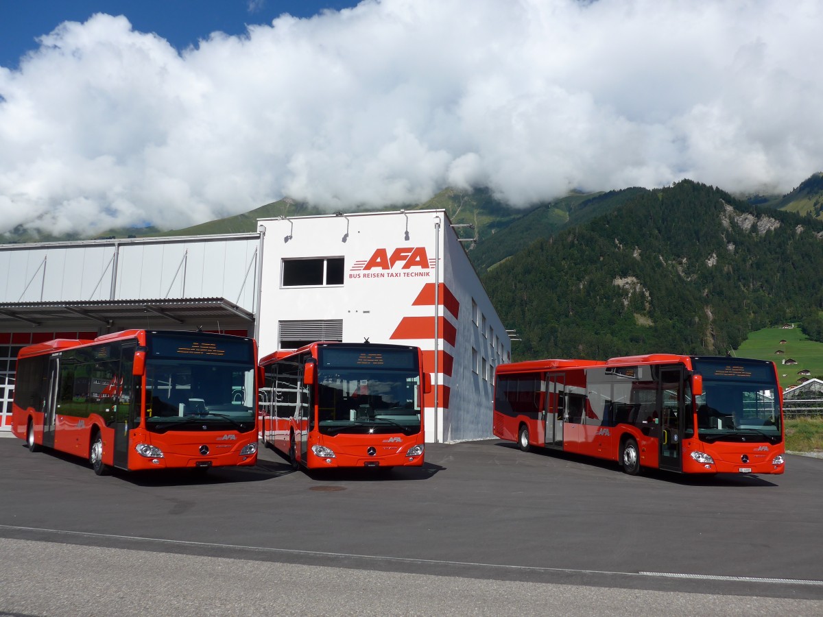 (163'687) - AFA Adelboden - Nr. 95 + Nr. 27 + Nr. 28/BE 43'089 - Mercedes am 20. August 2015 in Frutigen, Garage