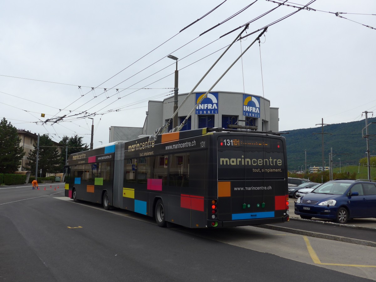 (164'818) - transN, La Chaux-de-Fonds - Nr. 131 - Hess/Hess Gelenktrolleybus (ex TN Neuchtel Nr. 131) am 15. September 2015 beim Bahnhof Marin-Epagnier