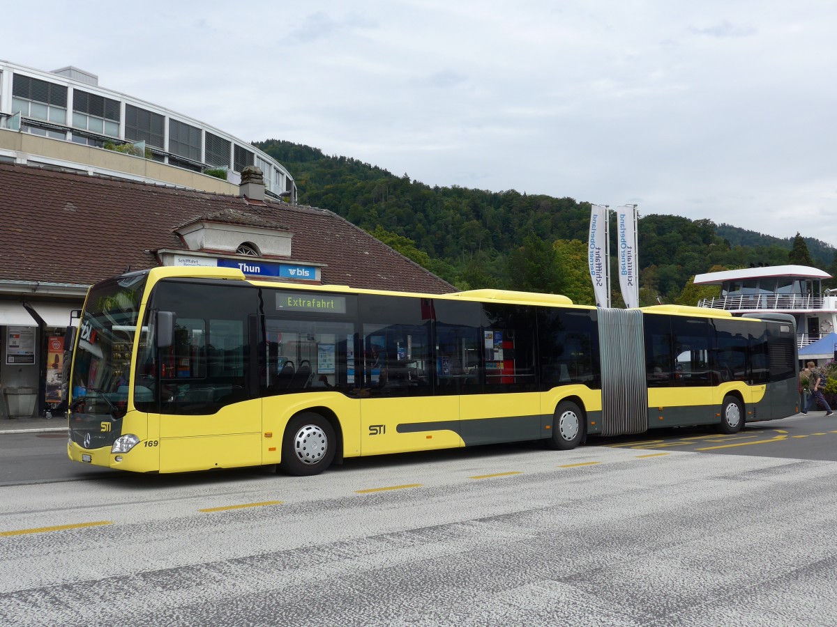 (164'848) - STI Thun - Nr. 169/BE 752'169 - Mercedes am 15. September 2015 beim Bahnhof Thun