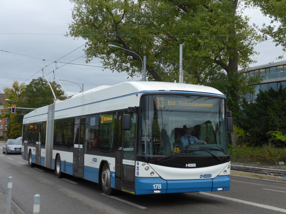 (164'961) - VBZ Zrich - Nr. 178 - Hess/Hess Gelenktrolleybus am 17. September 2015 beim Bahnhof Zrich-Tiefenbrunnen