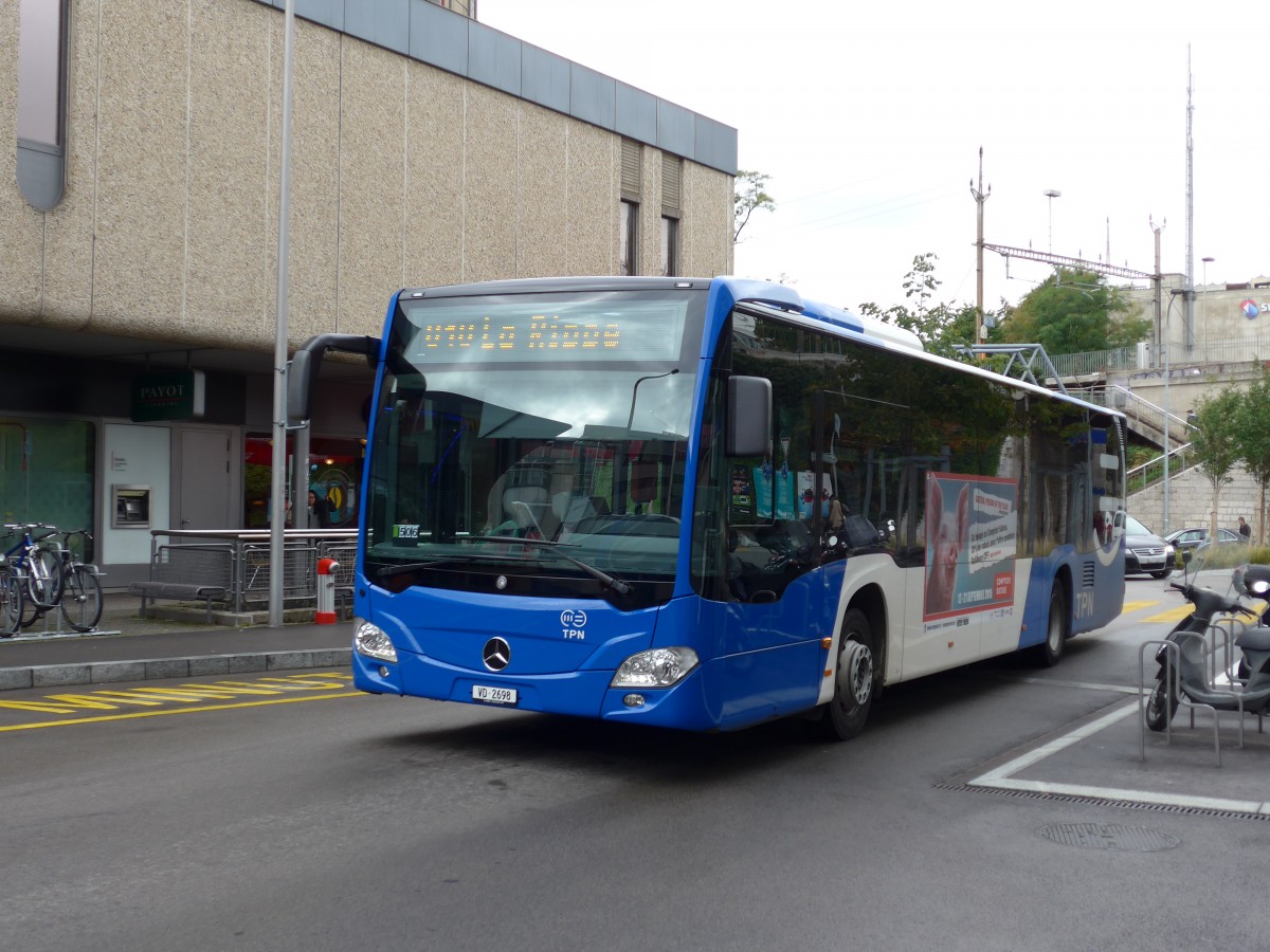 (165'067) - TPN Nyon - VD 2698 - Mercedes am 18. September 2015 beim Bahnhof Nyon