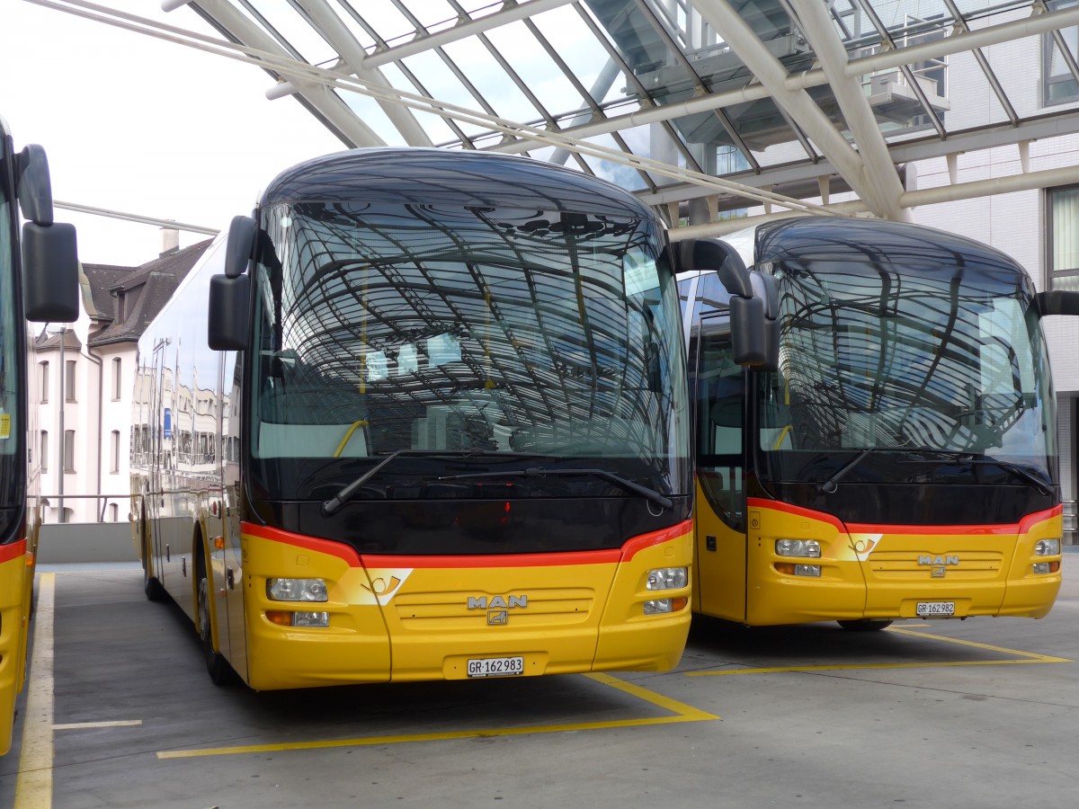 (165'193) - PostAuto Graubnden - GR 162'983 - MAN am 19. September 2015 in Chur, Postautostation