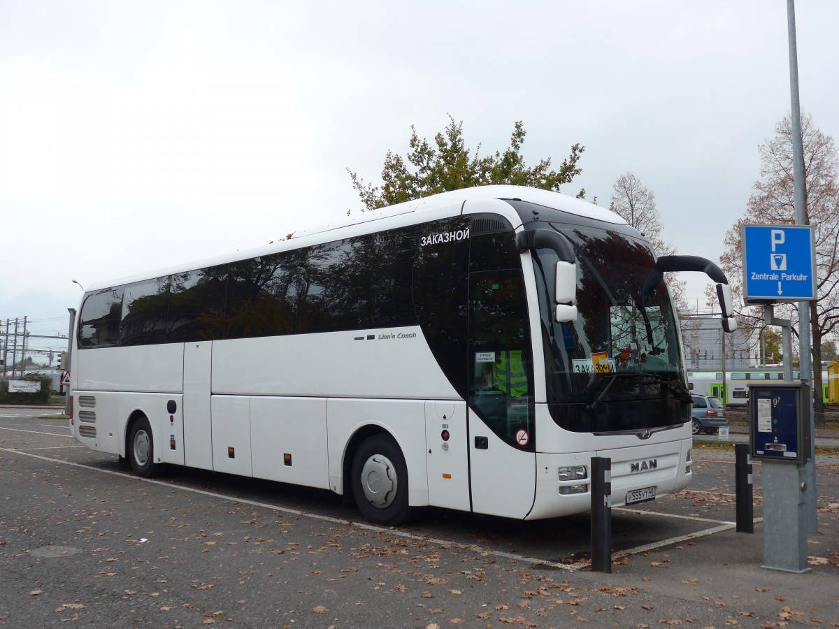 (166'262) - Aus Russland: ??? - H 555 YT - MAN am 17. Oktober 2015 in Thun, Seestrasse