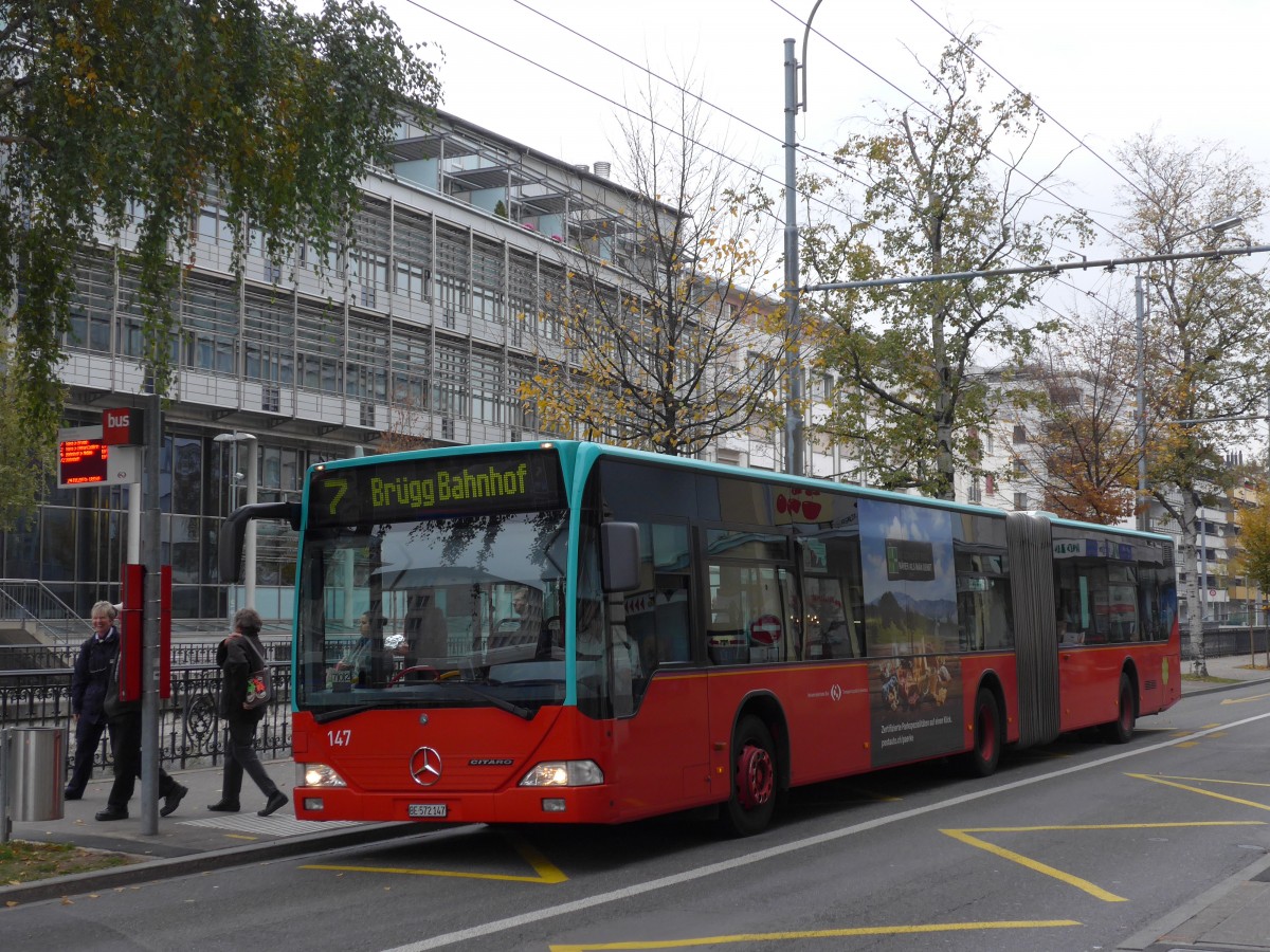 (166'363) - VB Biel - Nr. 147/BE 572'147 - Mercedes am 24. Oktober 2015 in Biel, Zentralplatz