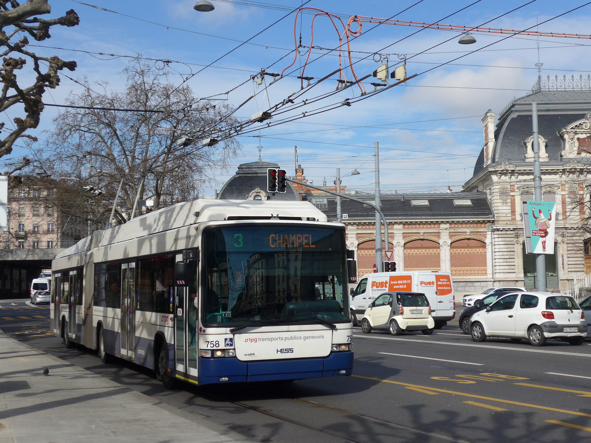 (169'121) - TPG Genve - Nr. 758 - Hess/Hess Gelenktrolleybus am 7. Mrz 2016 in Genve, Place des Vingt-Deux-Cantons