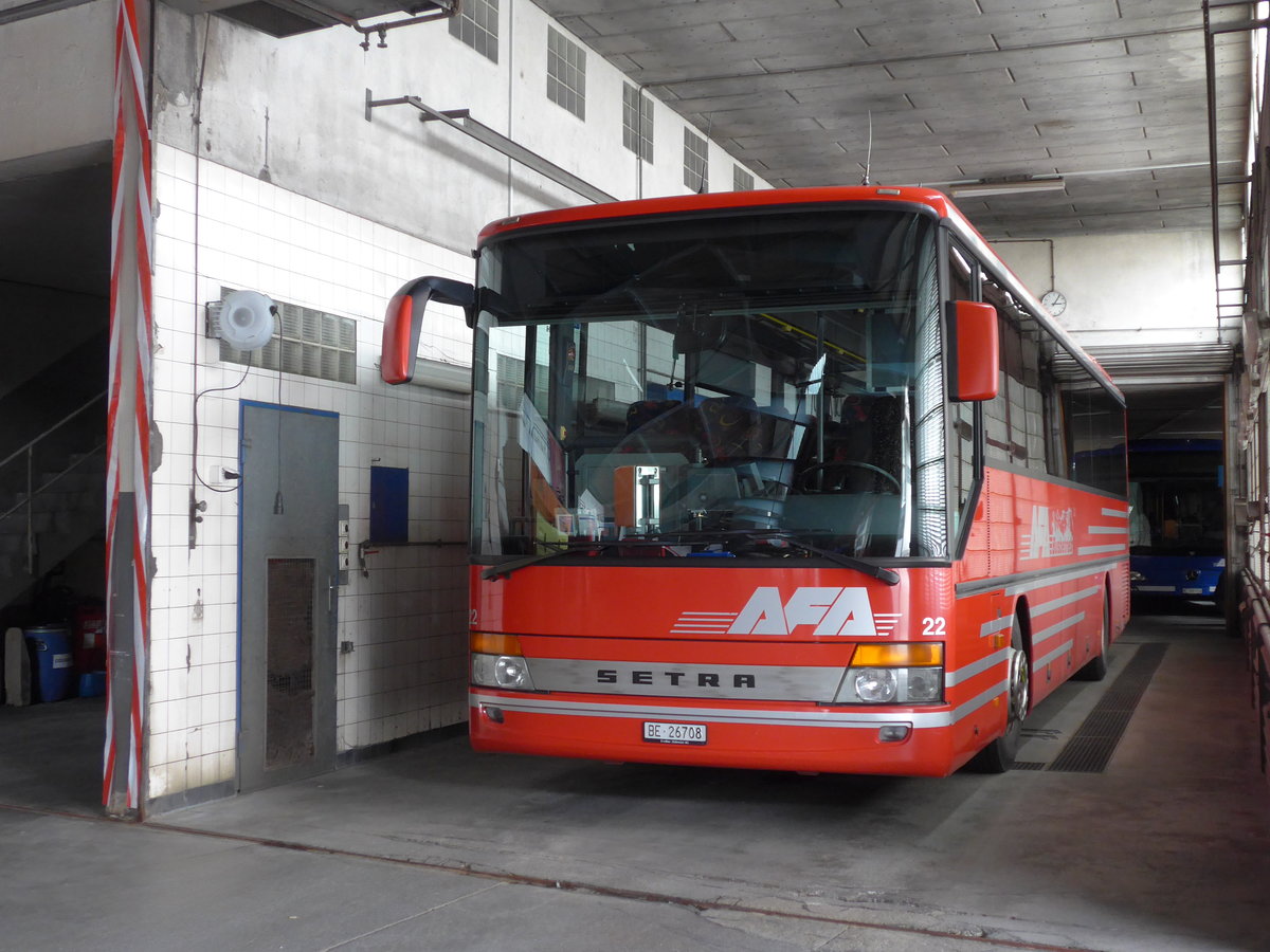 (169'521) - AFA Adelboden - Nr. 22/BE 26'708 - Setra (ex Nr. 8) am 27. Mrz 2016 im Autobahnhof Adelboden