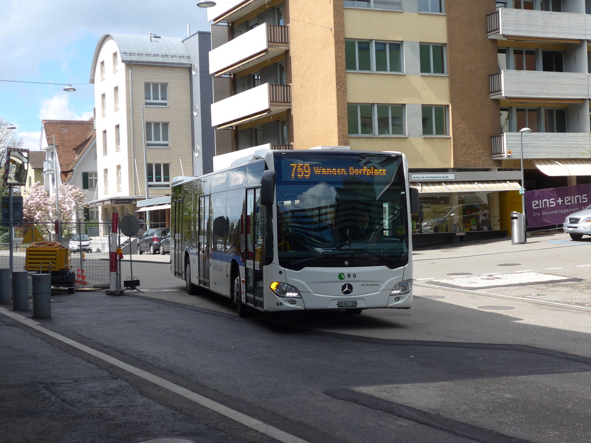 (170'019) - Welti-Furrer, Bassersdorf - Nr. 88/ZH 661'188 - Mercedes am 14. April 2016 beim Bahnhof Wallisellen