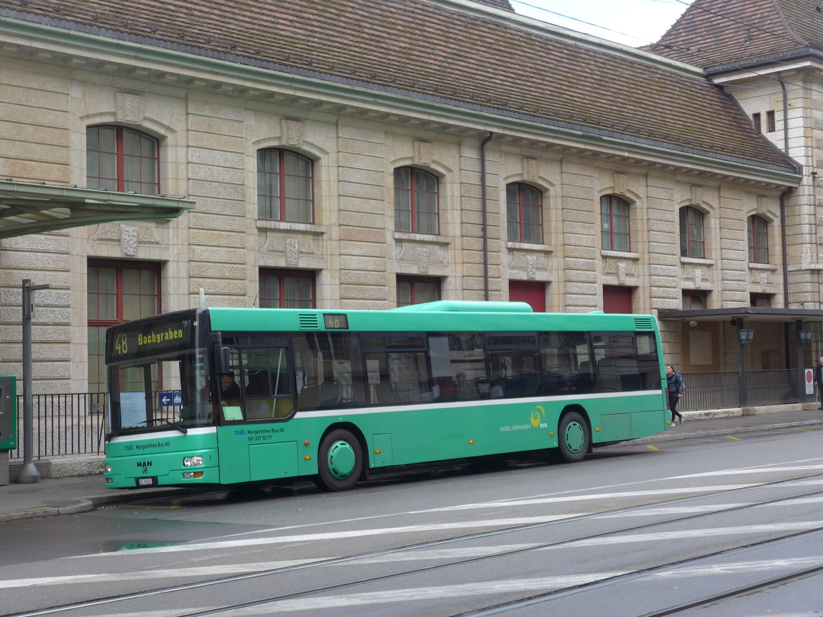 (170'080) - MAB Basel - Nr. 29/BS 99'400 - MAN (ex BVB Basel) am 16. April 2016 beim Bahnhof Basel