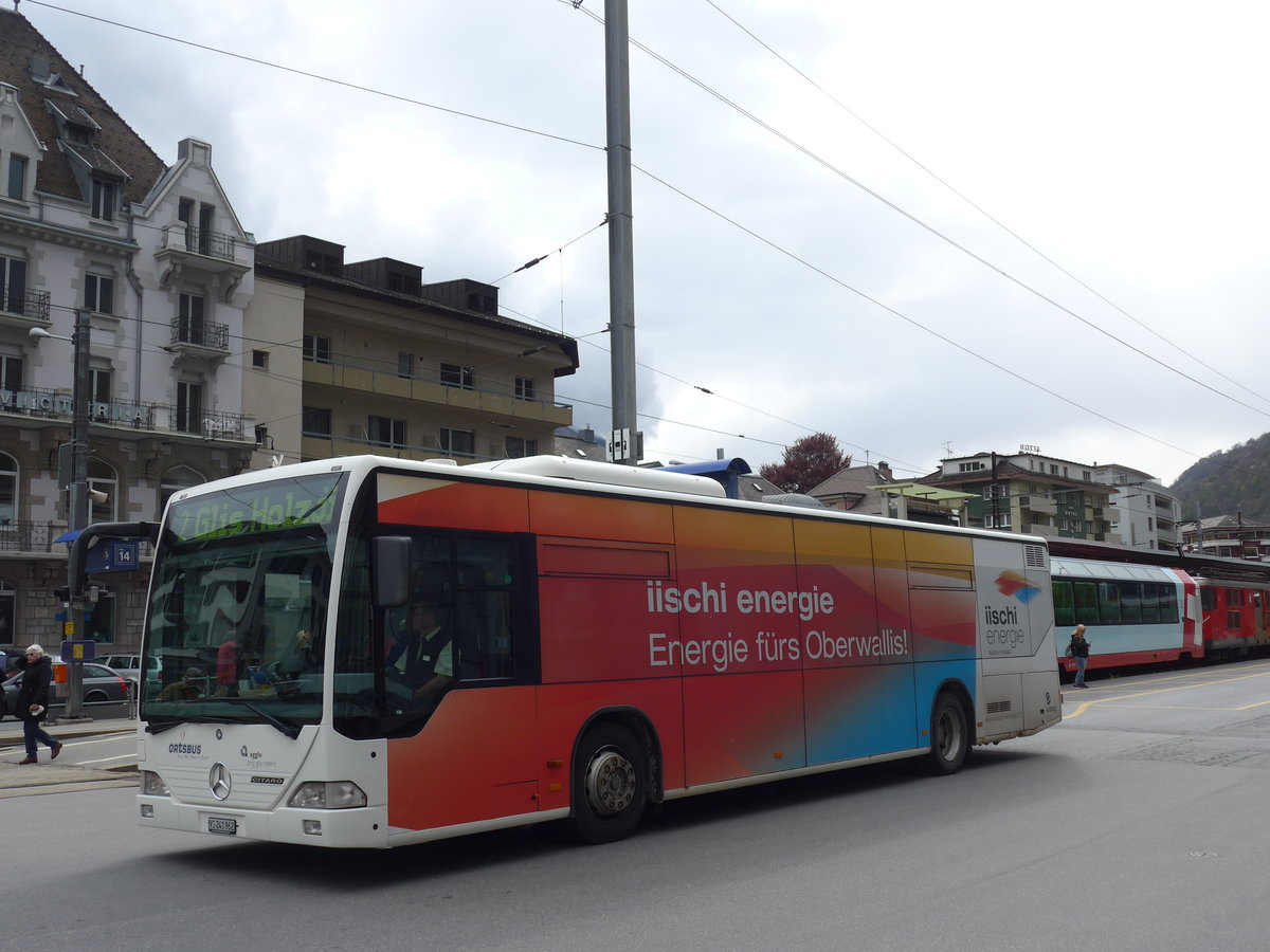 (170'180) - PostAuto Wallis - VS 241'962 - Mercedes am 18. Aptil 2016 beim Bahnhof Brig