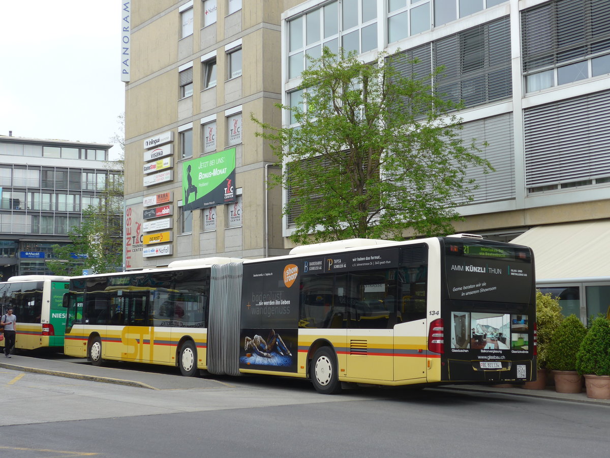 (170'404) - STI Thun - Nr. 134/BE 801'134 - Mercedes am 9. Mai 2016 beim Bahnhof Thun