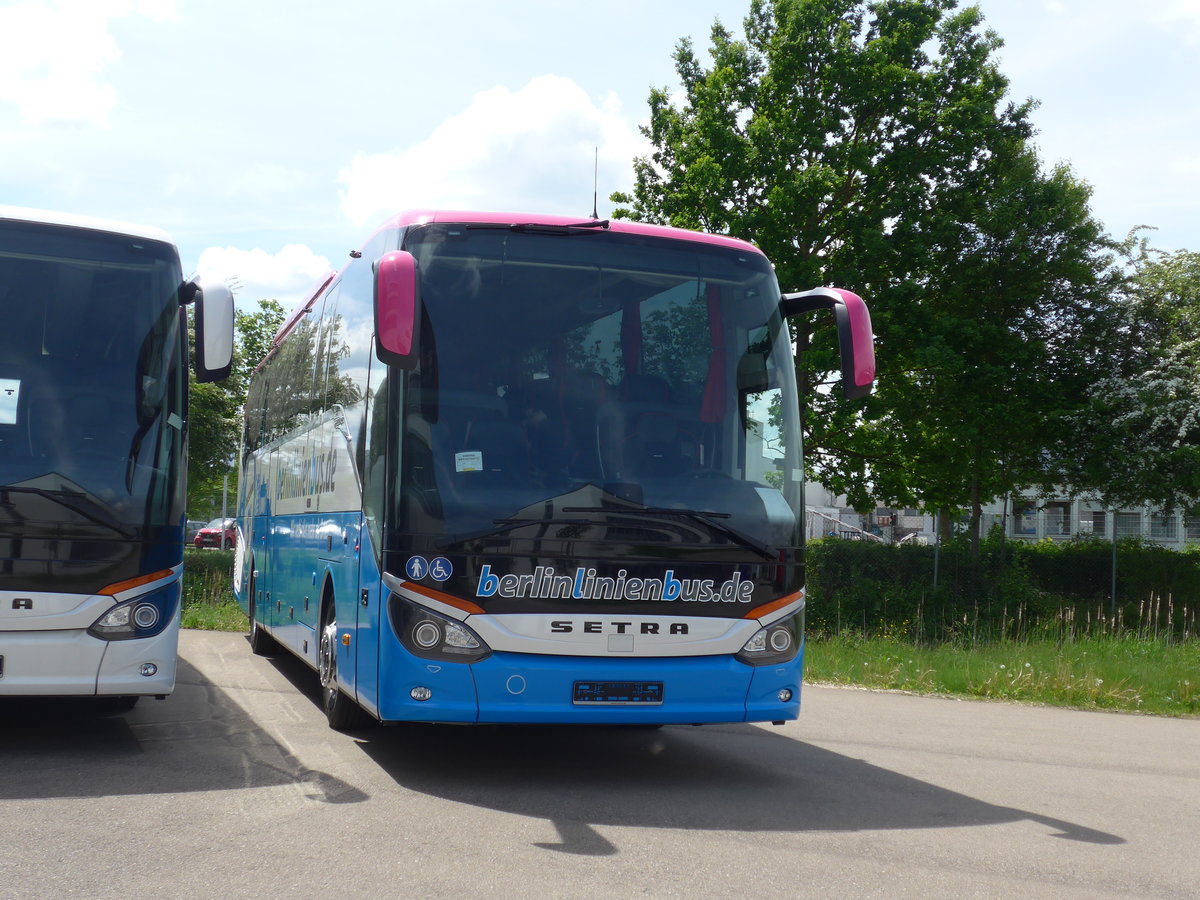 (171'150) - URB, Berlin - Setra am 20. Mai 2016 in Neu-Ulm, Setrawerk