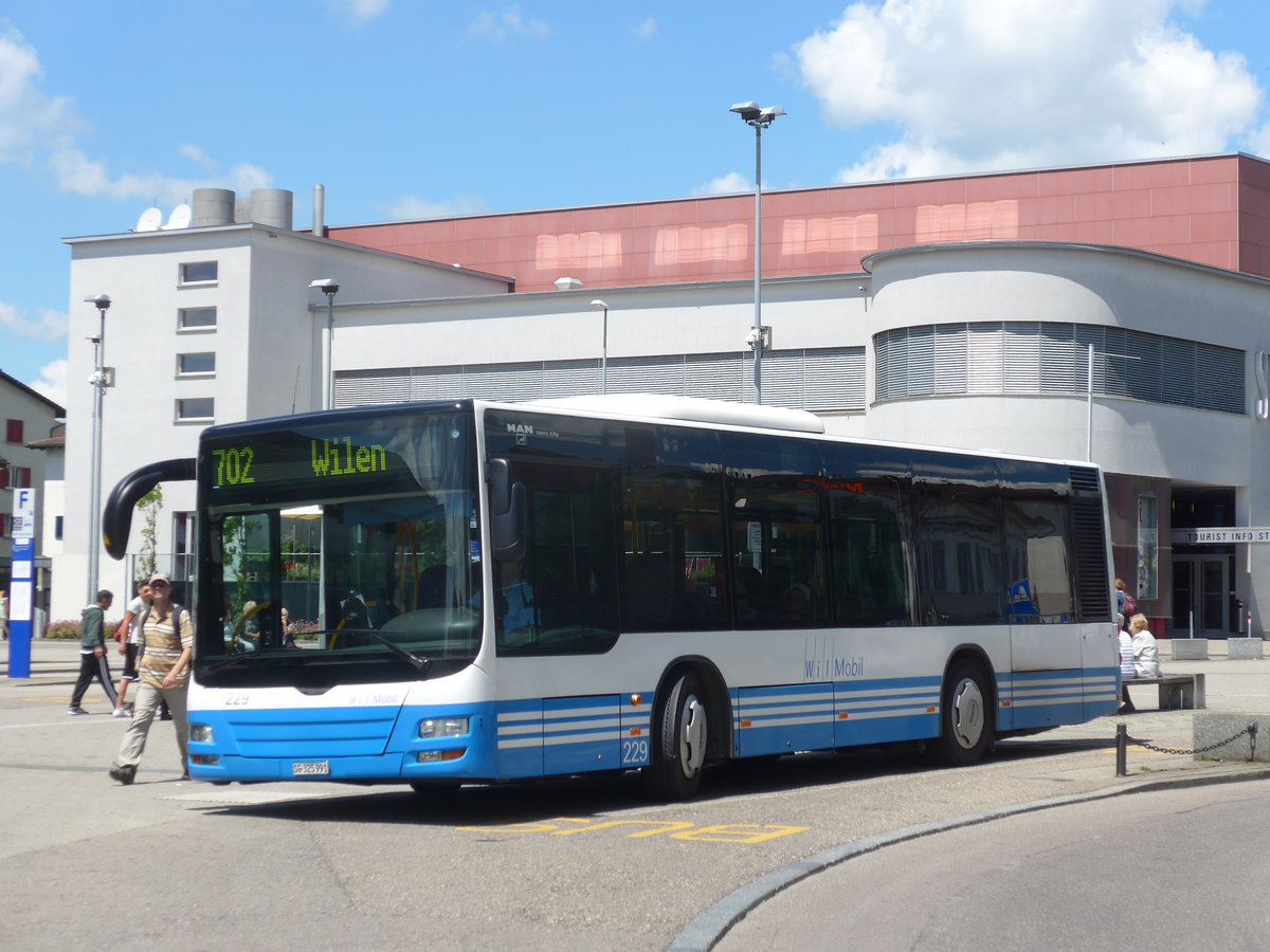 (172'643) - WilMobil, Wil - Nr. 229/SG 325'991 - MAN (ex BSW Sargans Nr. 330) am 27. Juni 2016 beim Bahnhof Wil