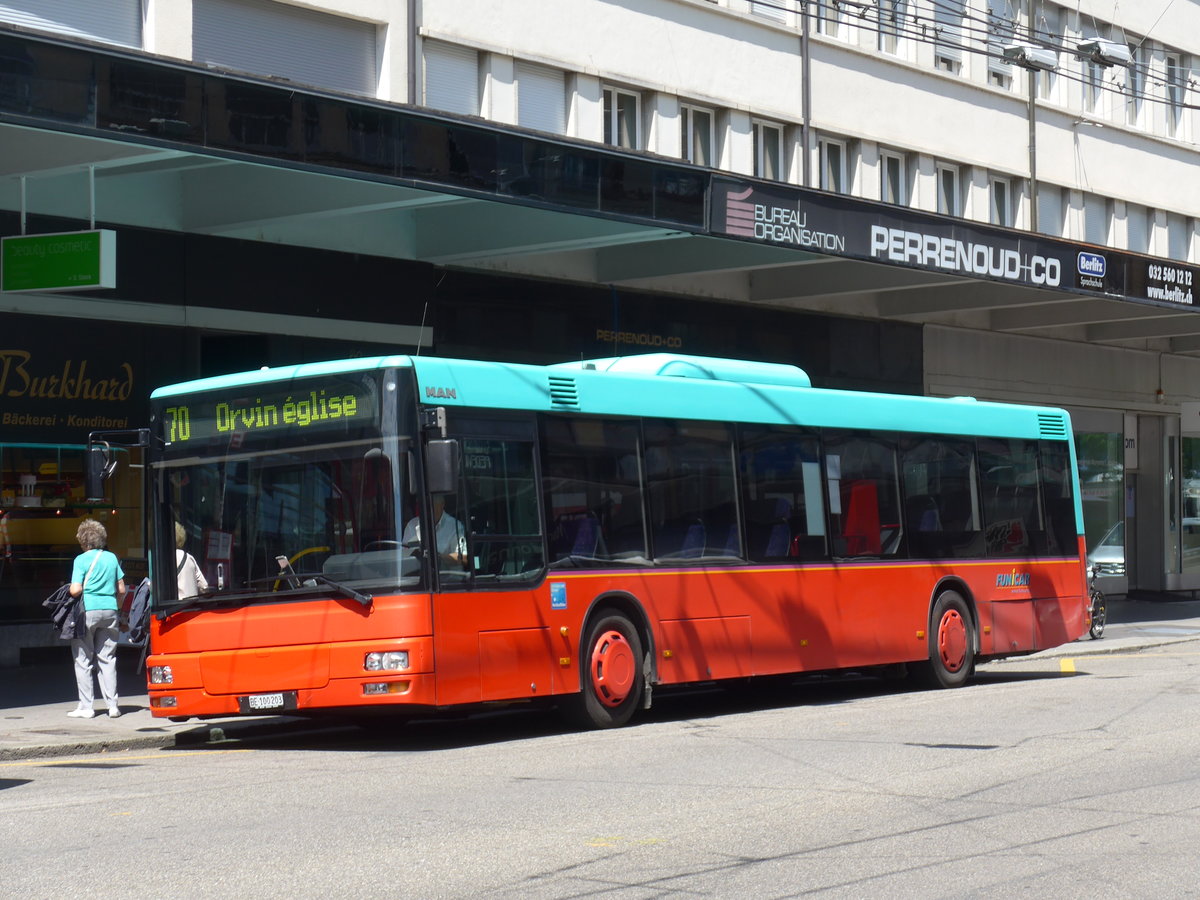 (173'578) - Funi-Car, Biel - Nr. 3/BE 100'203 - MAN am 1. August 2016 beim Bahnhof Biel