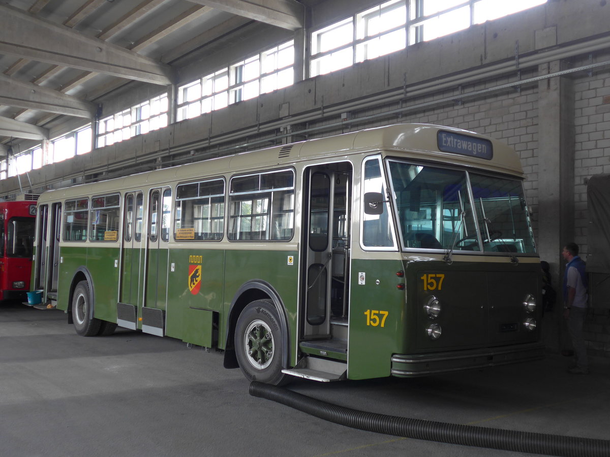 (174'522) - SVB Bern (TVB) - Nr. 157 - FBW/Gangloff am 4. September 2016 in Aarberg, Halle TVB