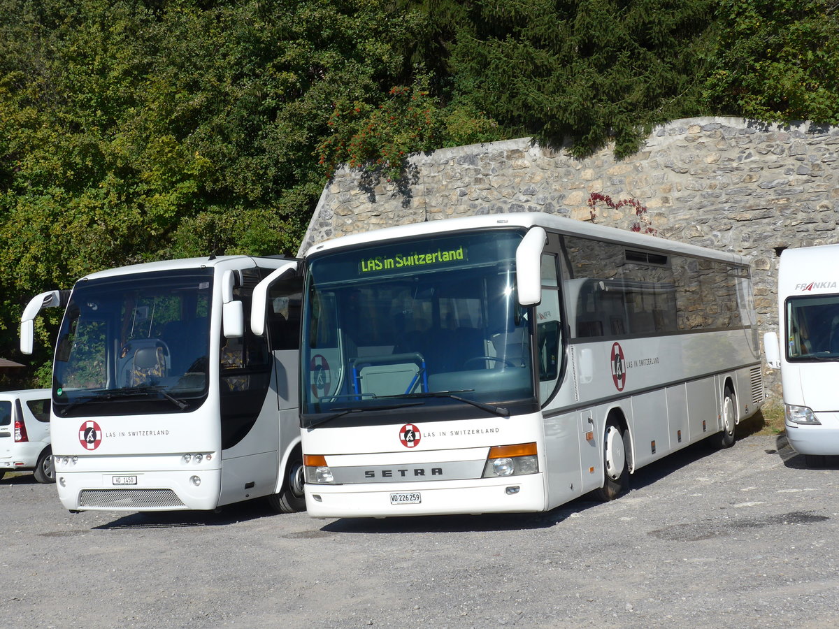 (175'079) - LAS, Leysin - VD 226'259 - Setra am 24. September 2016 beim Bahnhof Leysin-Feydey