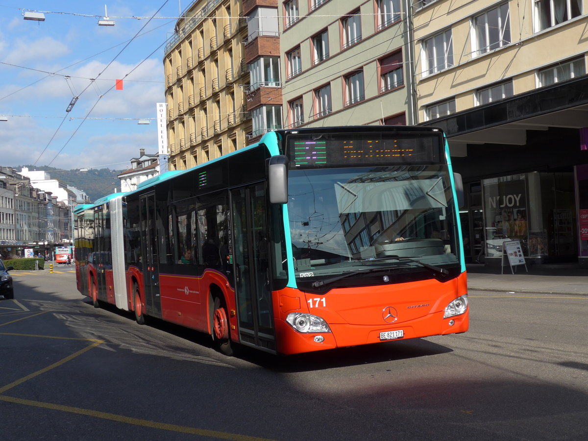 (175'543) - VB Biel - Nr. 171/BE 821'171 - Mercedes am 7. Oktober 2016 beim Bahnhof Biel