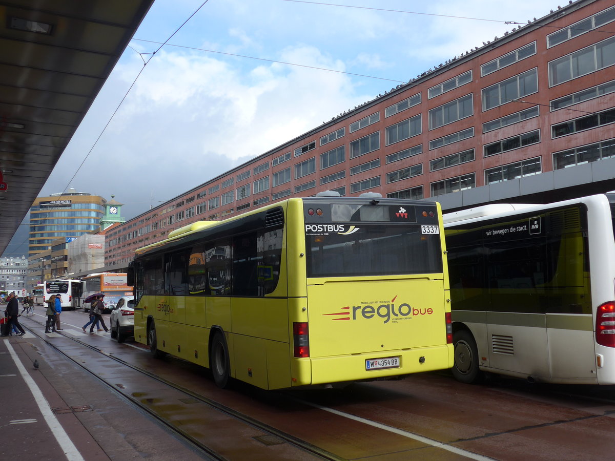 (175'788) - PostBus - W 4354 BB - MAN am 18. Oktober 2016 beim Bahnhof Innsbruck