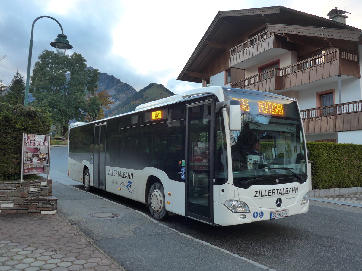 (175'887) - ZVB Jenbach - SZ 902 ZK - Mercedes am 18. Oktober 2016 in Pertisau, Karwendeltler