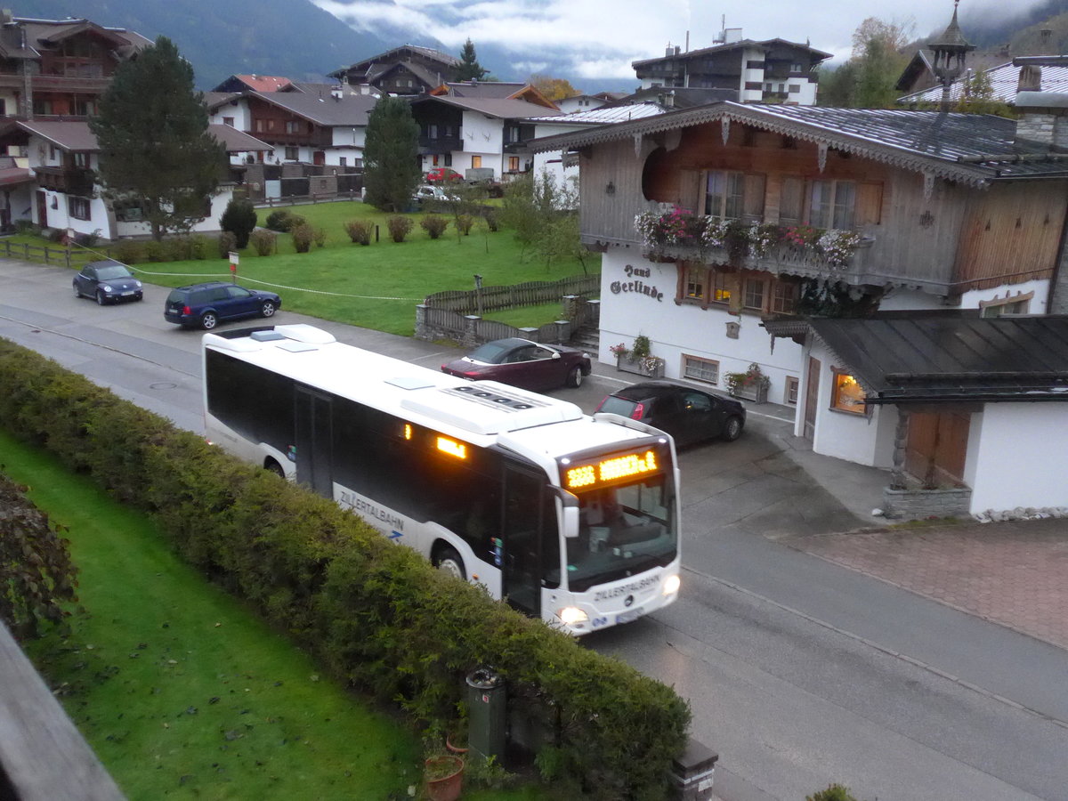 (175'889) - ZVB Jenbach - SZ 902 ZK - Mercedes am 19. Oktober 2016 in Pertisau, Karwendeltler