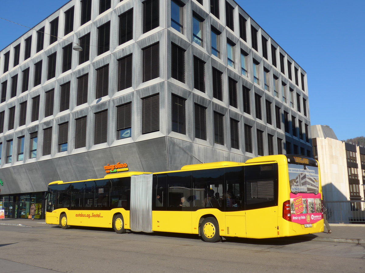 (176'870) - AAGL Liestal - Nr. 82/BL 7222 - Mercedes am 5. Dezember 2016 beim Bahnhof Liestal