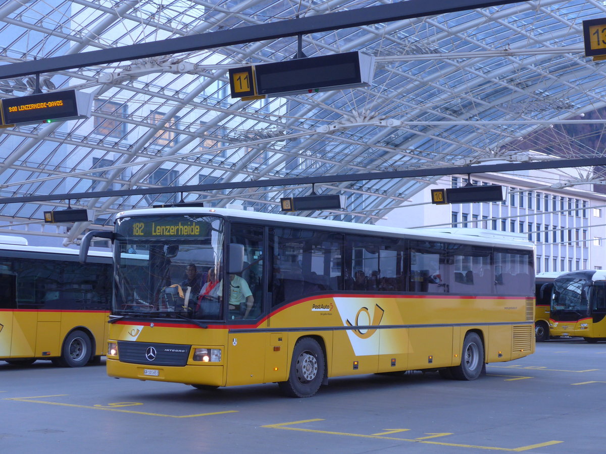 (177'059) - PostAuto Graubnden - GR 101'651 - Mercedes am 10. Dezember 2016 in Chur, Postautostation