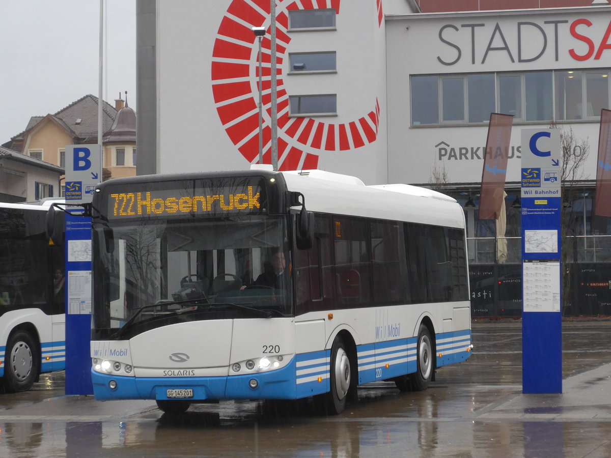 (178'517) - WilMobil, Wil - Nr. 220/SG 145'201 - Solaris am 17. Februar 2017 beim Bahnhof Wil