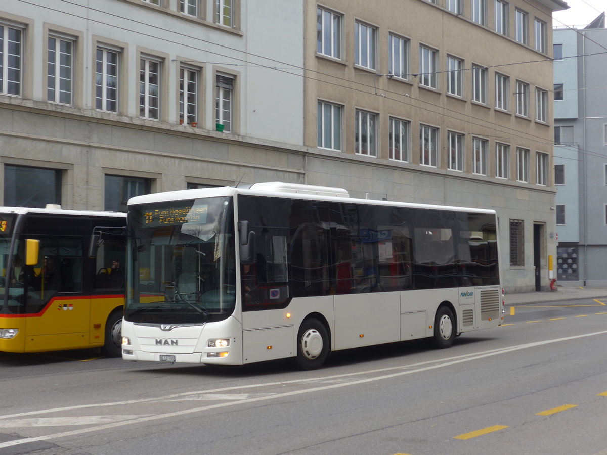 (178'772) - Funi-Car, Biel - Nr. 5/BE 137'705 - MAN/Caetano am 4. Mrz 2017 in Biel, Bahnhofplatz