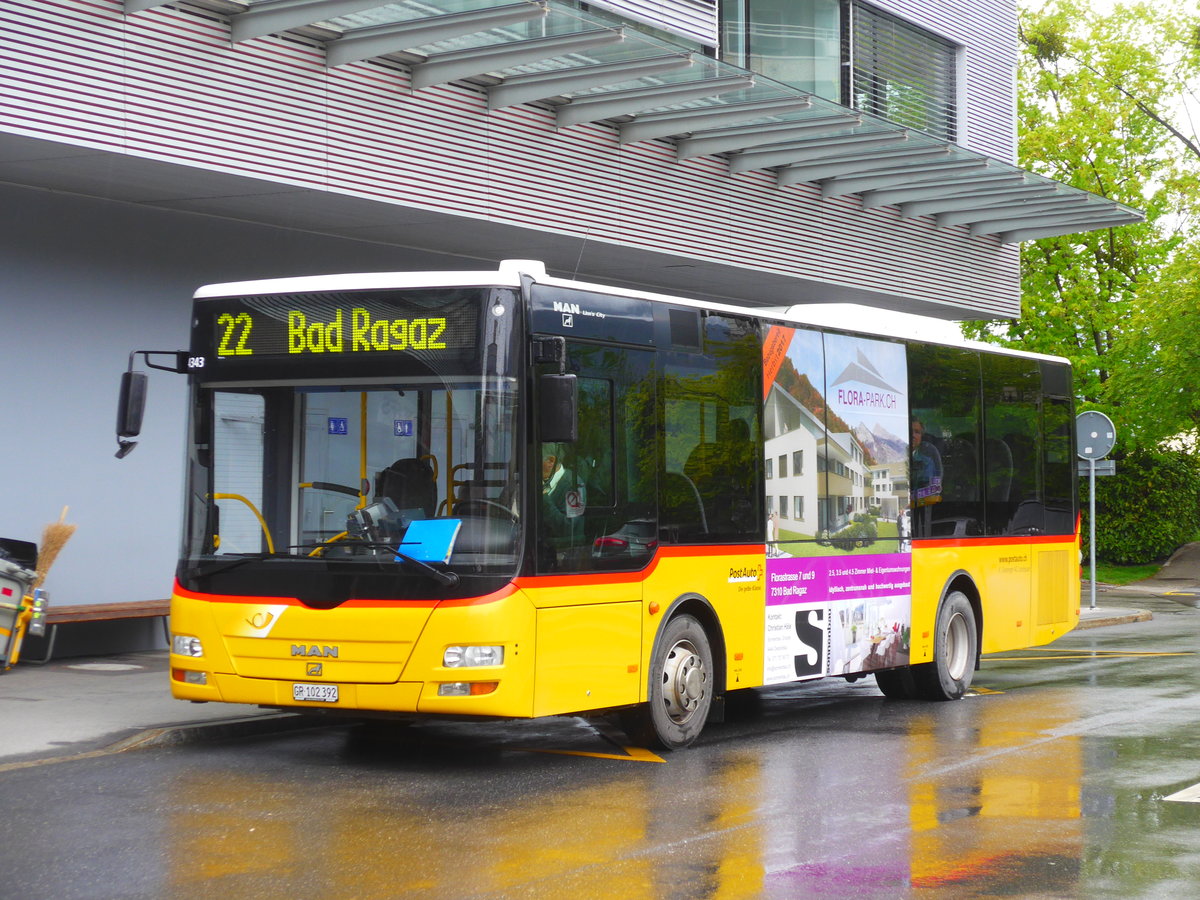 (179'981) - Gessinger, Bad Ragaz - GR 102'392 - MAN/Gppel am 4. Mai 2017 beim Bahnhof Landquart