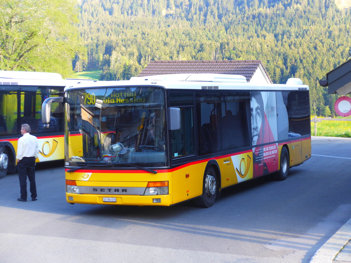 (180'274) - PostAuto Ostschweiz - SG 284'018 - Setra am 21. Mai 2017 in Wildhaus, Dorf