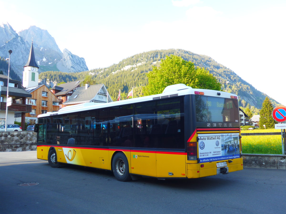 (180'276) - PostAuto Ostschweiz - SG 284'016 - Setra am 21. Mai 2017 in Wildhaus, Dorf