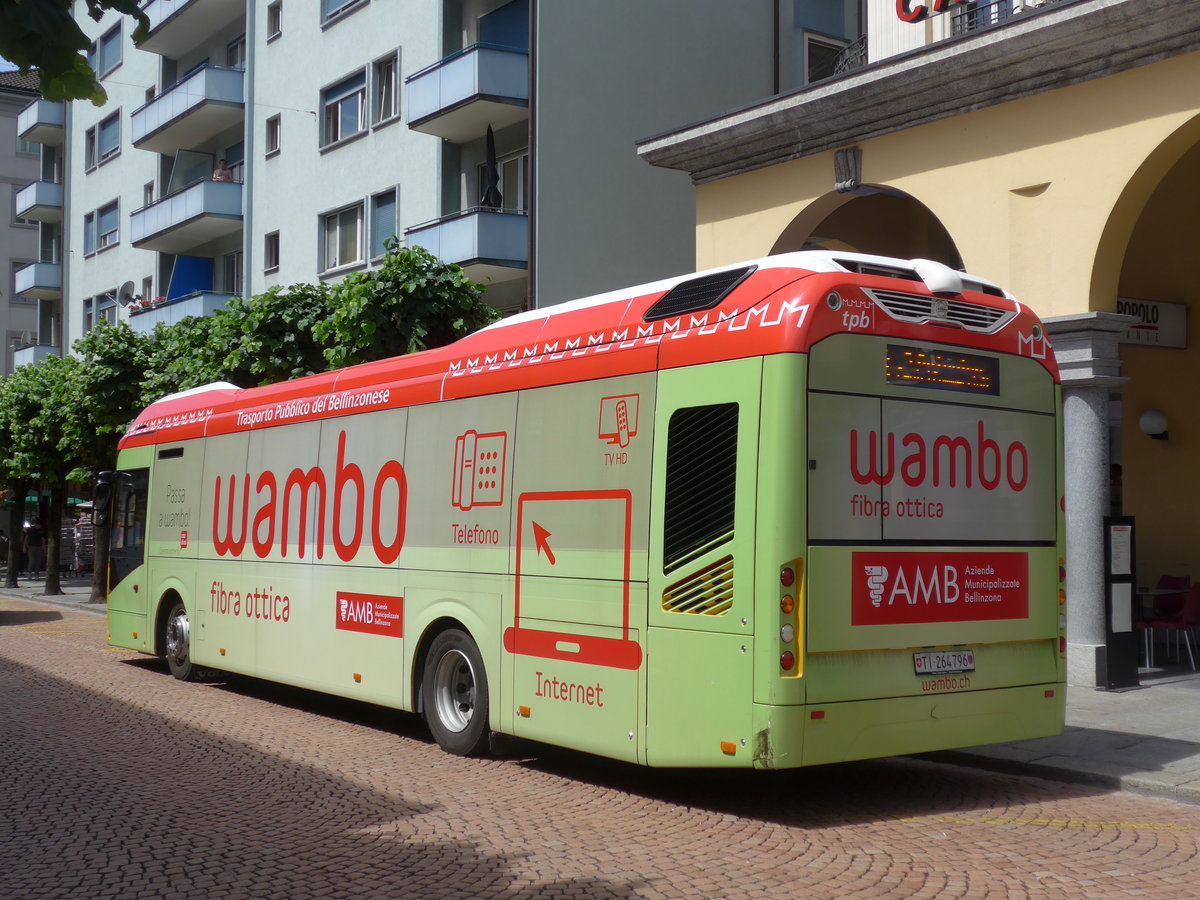 (180'531) - AutoPostale Ticino - TI 264'796 - Volvo am 23. Mai 2017 beim Bahnhof Bellinzona