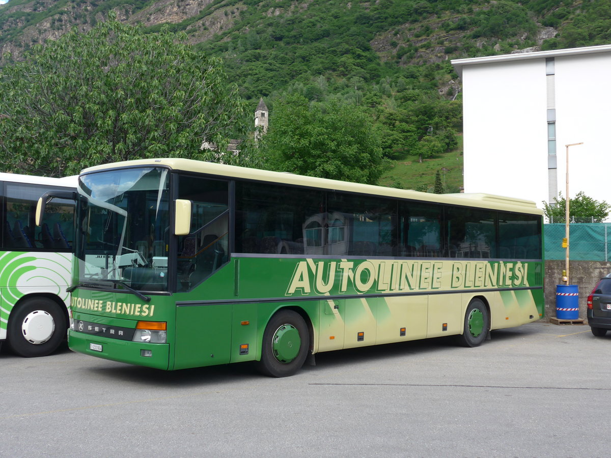 (180'623) - ABl Biasca - Nr. 4/TI 231'004 - Setra am 23. Mai 2017 in biasca, Garage