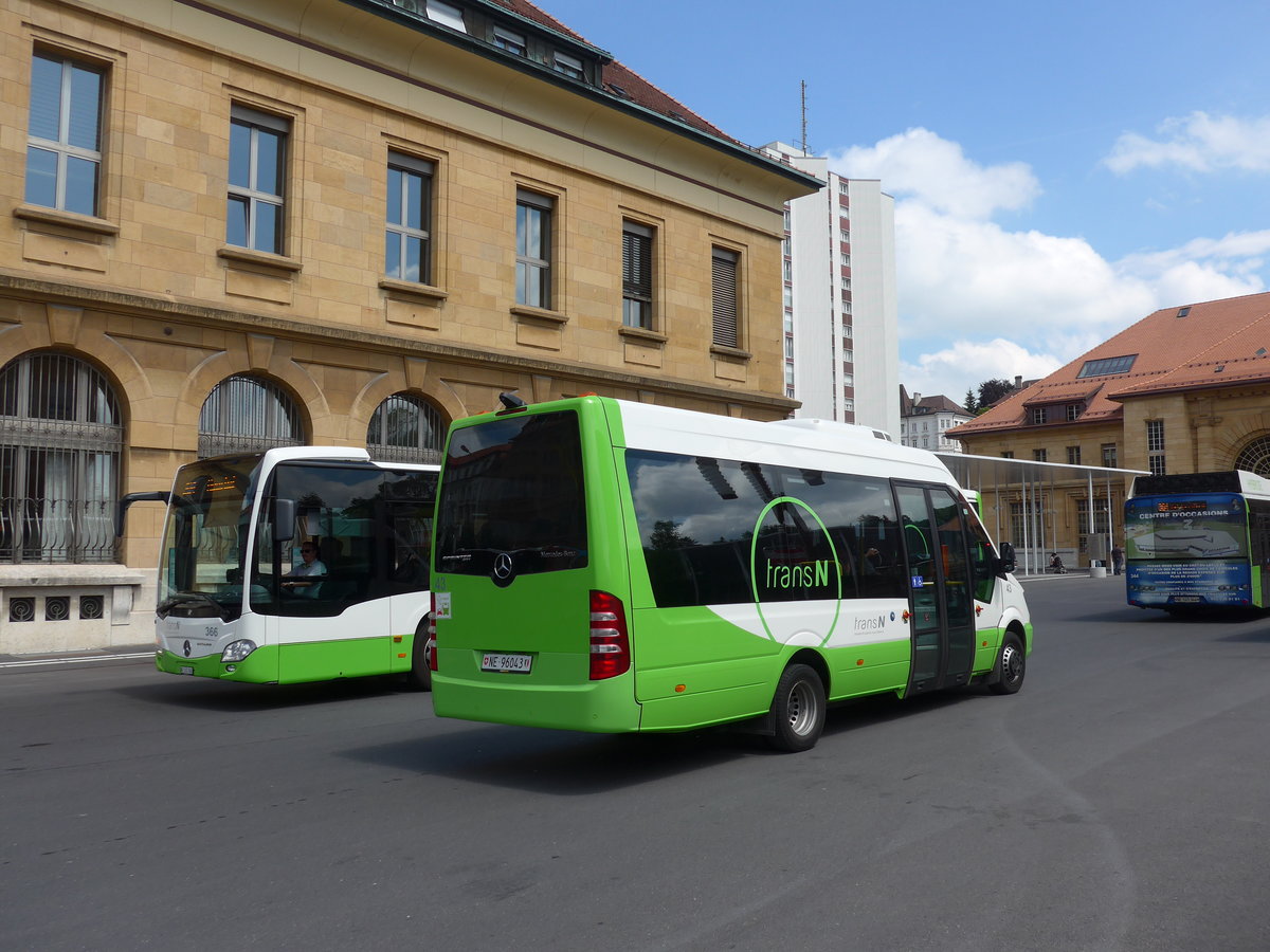 (181'092) - transN, La Chaux-de-Fonds - Nr. 43/NE 96'043 - Mercedes am 12. Juni 2017 beim Bahnhof La Chaux-de-Fonds