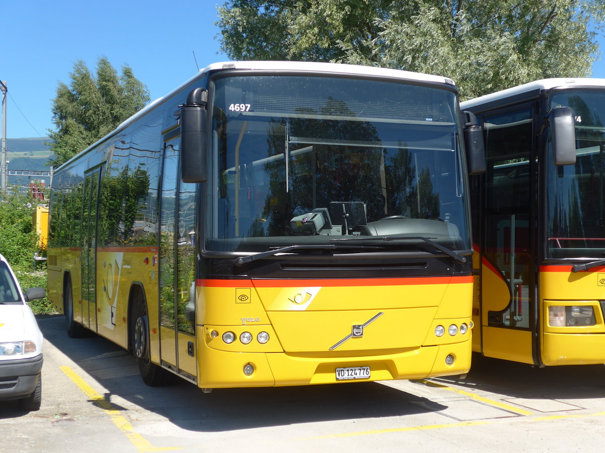 (181'190) - CarPostal Ouest - VD 124'776 - Volvo am 18. Juni 2017 in Yverdon, Garage