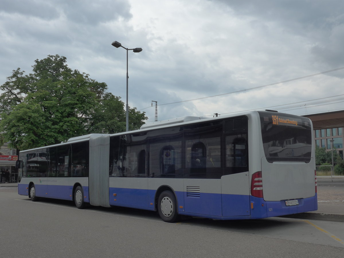 (181'962) - VZO Grningen - Nr. 121/ZH 463'121 - Mercedes am 10. Juli 2017 beim Bahnhof Wetzikon