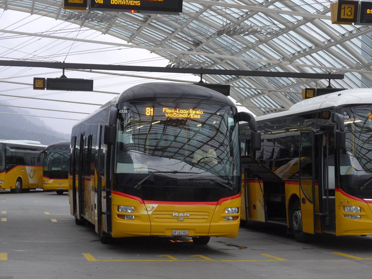 (182'229) - PostAuto Graubnden - GR 162'982 - MAN am 24. Juli 2017 in Chur, Postautostation