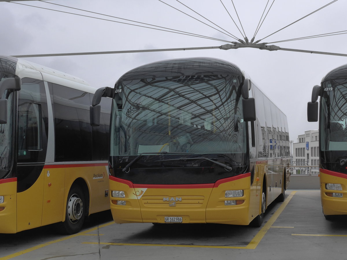 (182'234) - PostAuto Graubnden - GR 162'986 - MAN am 24. Juli 2017 in Chur, Postautostation