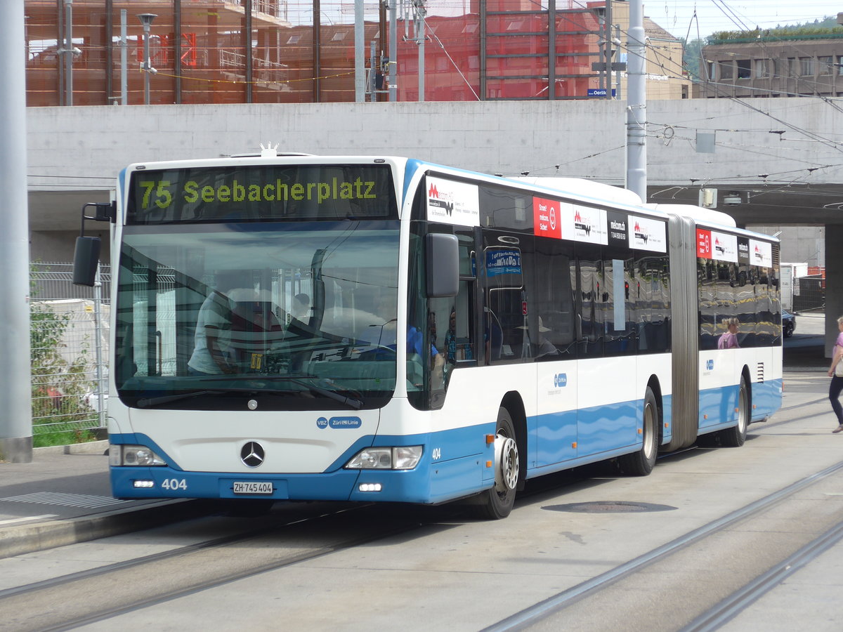 (182'649) - VBZ Zrich - Nr. 404/ZH 745'404 - Mercedes am 3. August 2017 beim Bahnhof Zrich-Oerlikon