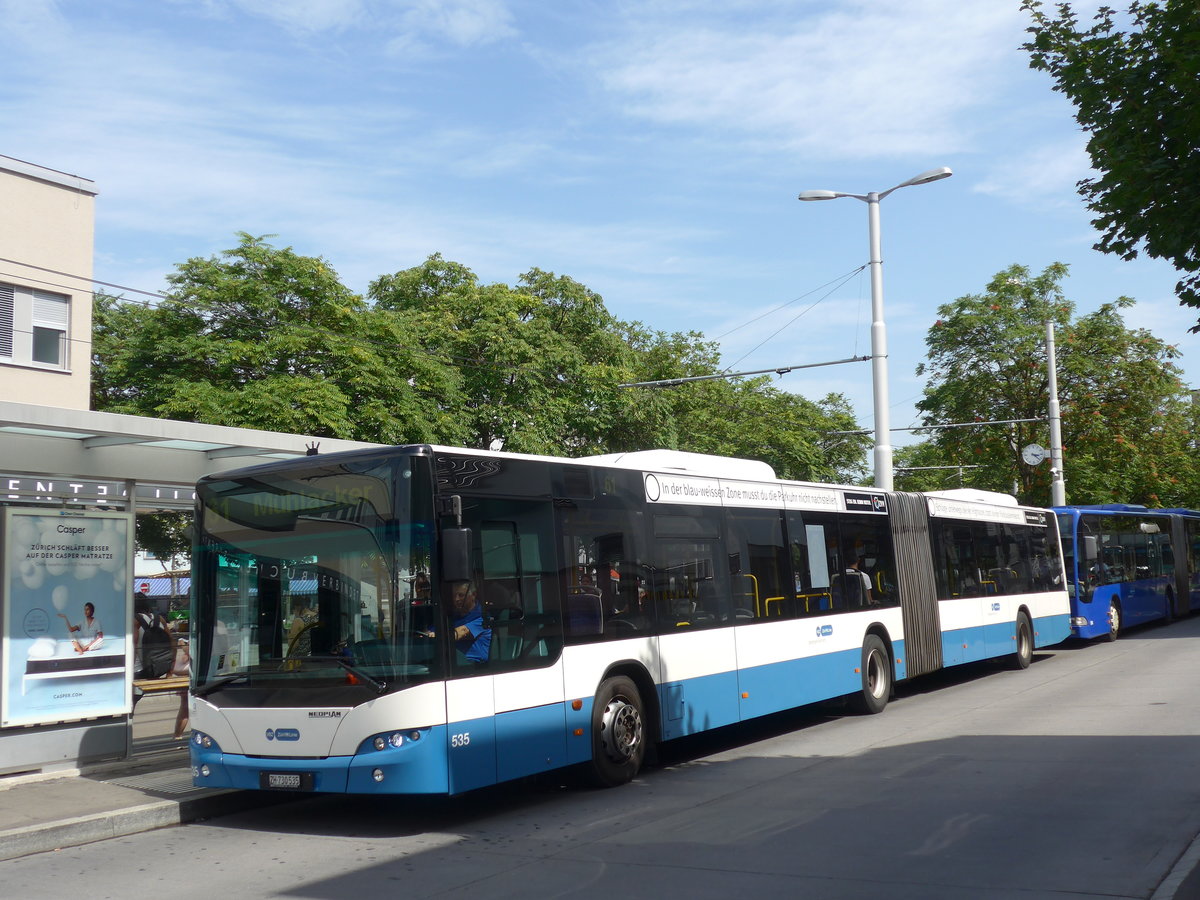 (182'651) - VBZ Zrich - Nr. 535/ZH 730'535 - Neoplan am 3. August 2017 in Zrich, Schwamendingerplatz