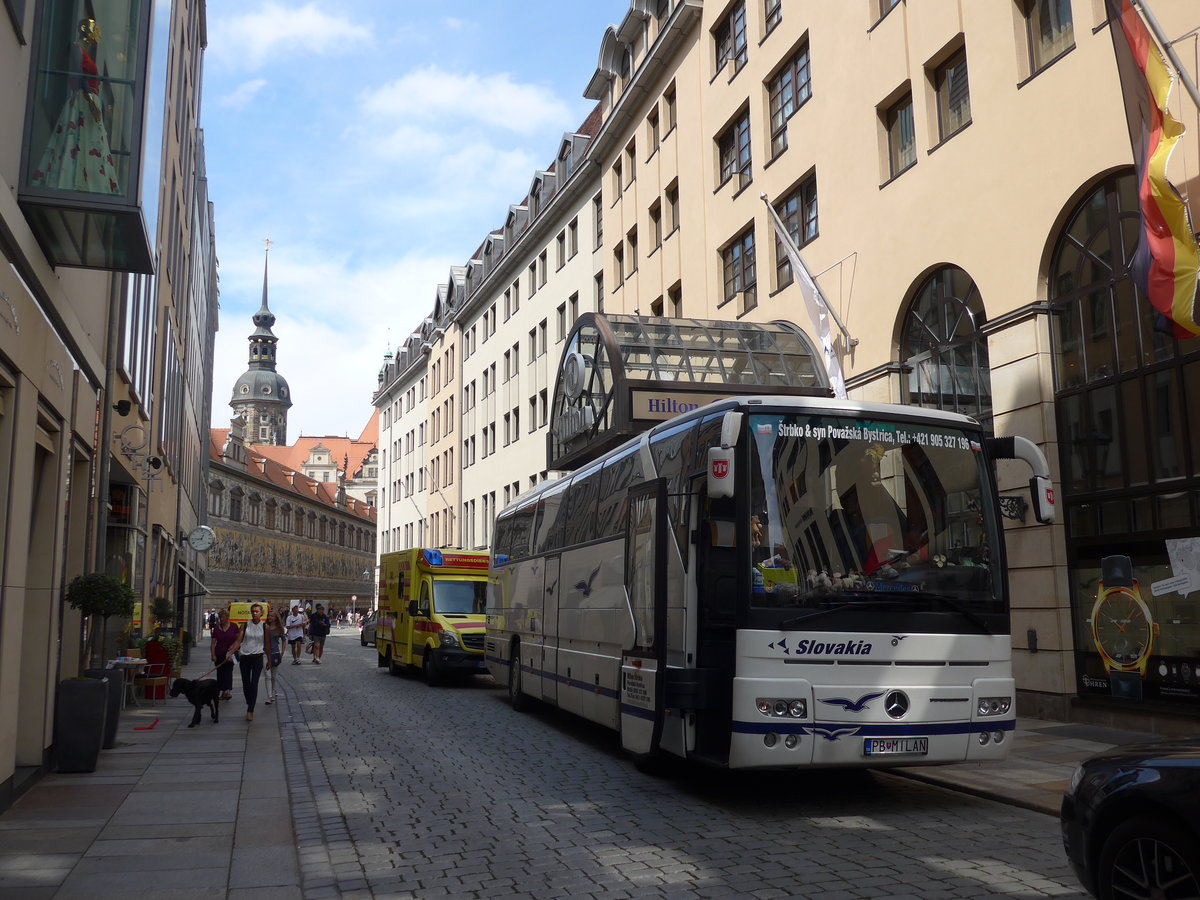 (182'901) - Aus der Slowakei: Strbko, Povazk Bystrica - PB-MILAN - Mercedes am 8. August 2017 in Dresden, Tpferstrasse