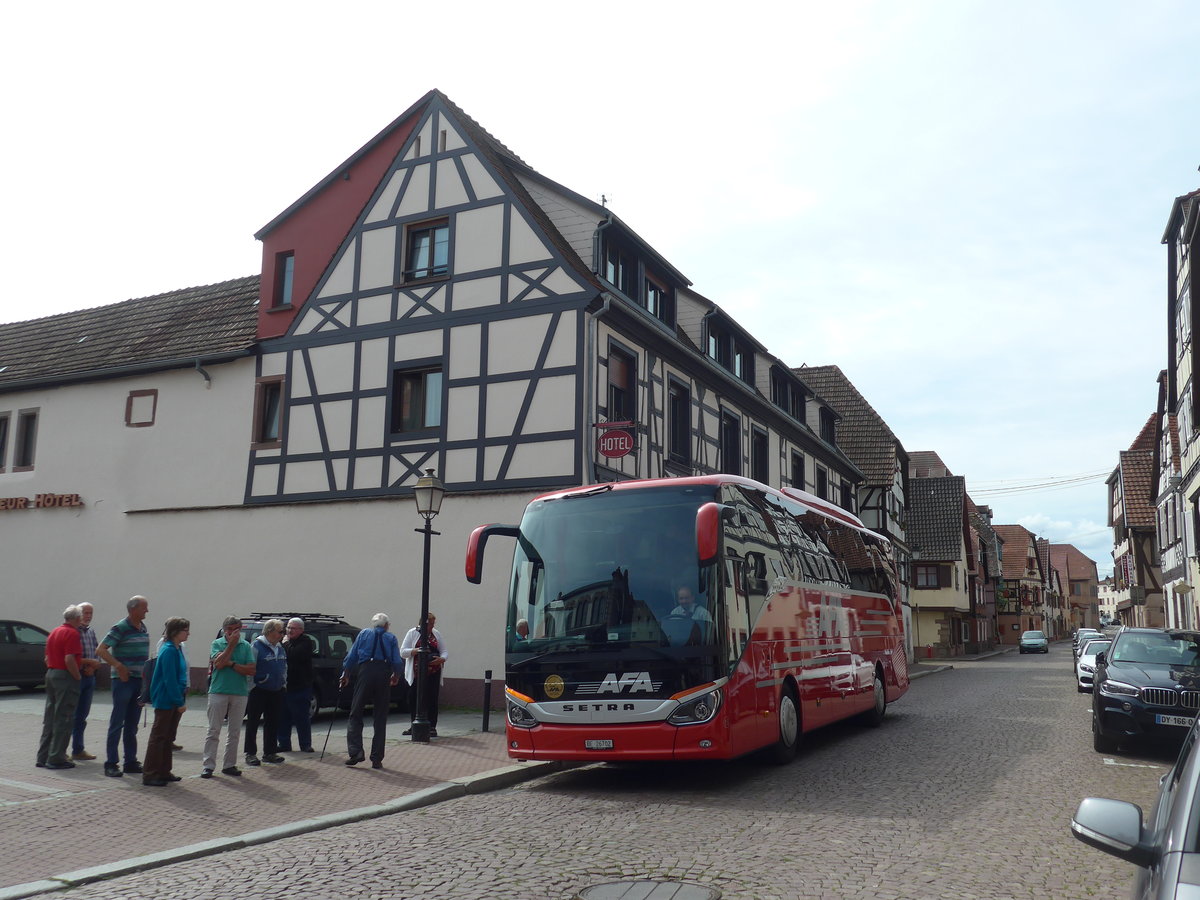 (183'774) - Aus der Schweiz: AFA Adelboden - Nr. 15/BE 26'702 - Setra am 21. August 2017 in Obernai, Zentrum