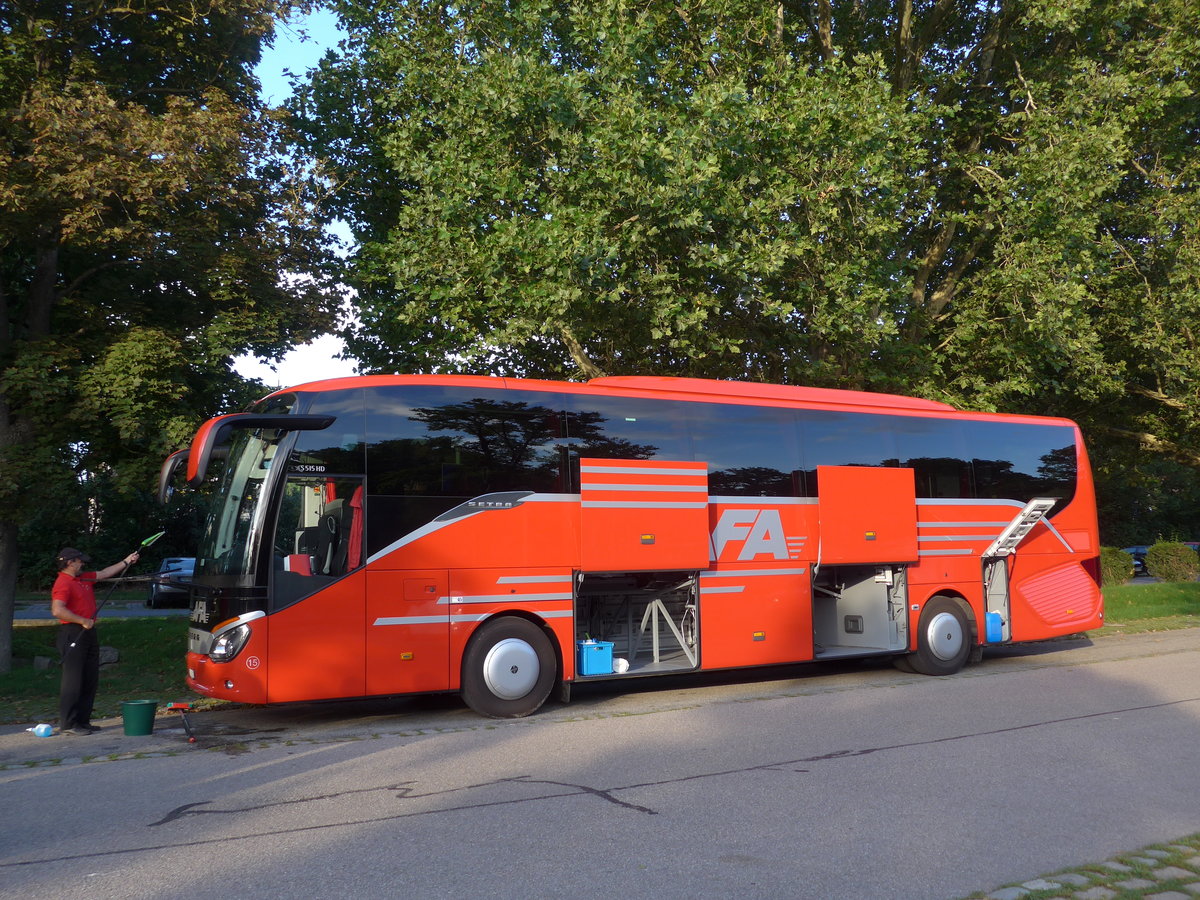 (183'859) - Aus der Schweiz: AFA Adelboden - Nr. 15/BE 26'702 - Setra am 22. August 2017 in Herrenberg, Carparkplatz