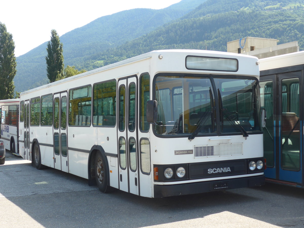 (184'198) - Ruffiner, Turtmann - Scania/FHS (ex VBSH Schaffhausen Nr. 30; ex VBSH Schaffhausen Nr. 16) am 25. August 2017 in Turtmann, Garage