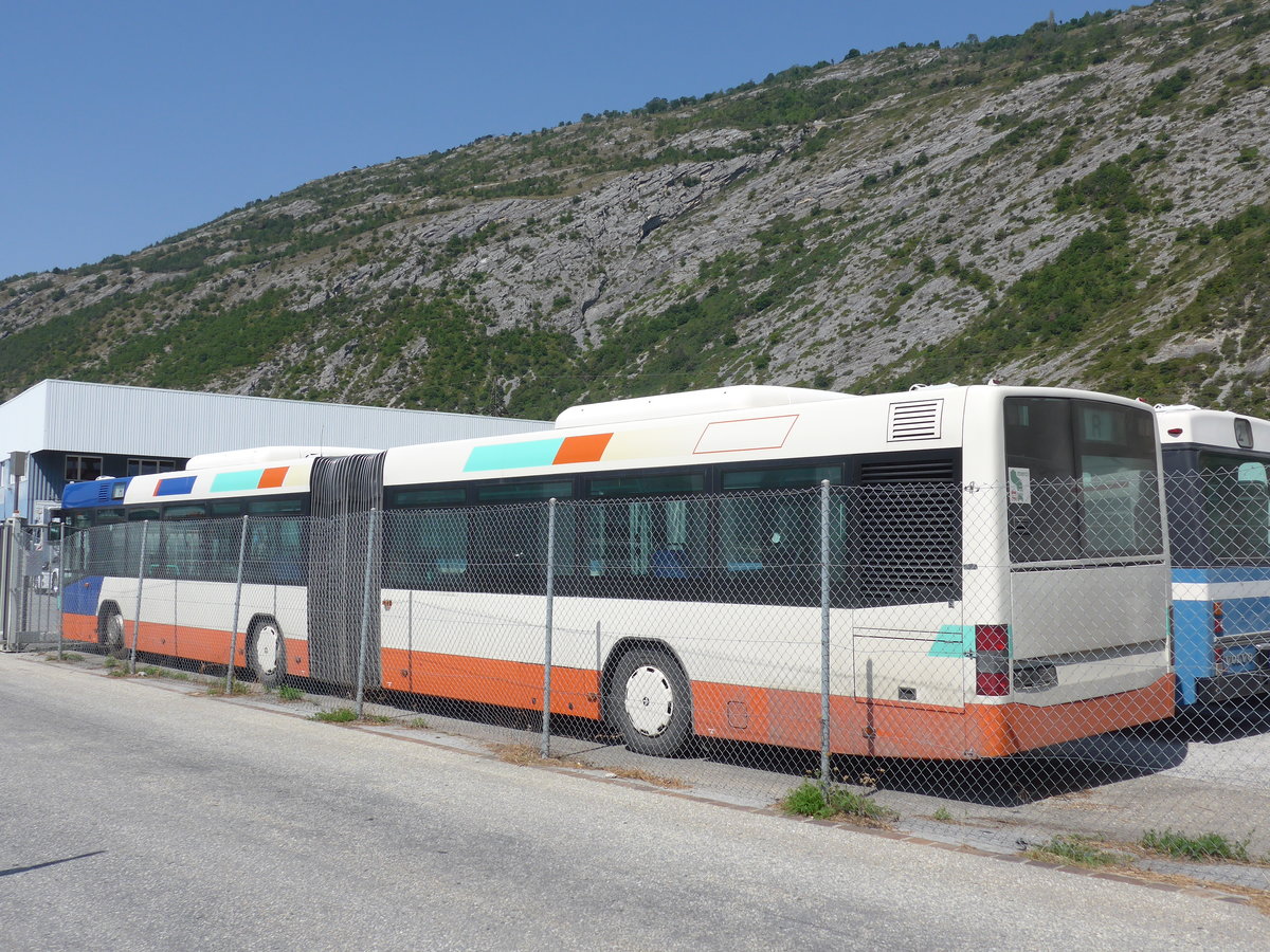 (184'203) - Ruffiner, Turtmann - Volvo (ex Globe-Limo, Genve Nr. 354; ex TPG Genve Nr. 354) am 25. August 2017 in Turtmann, Garage