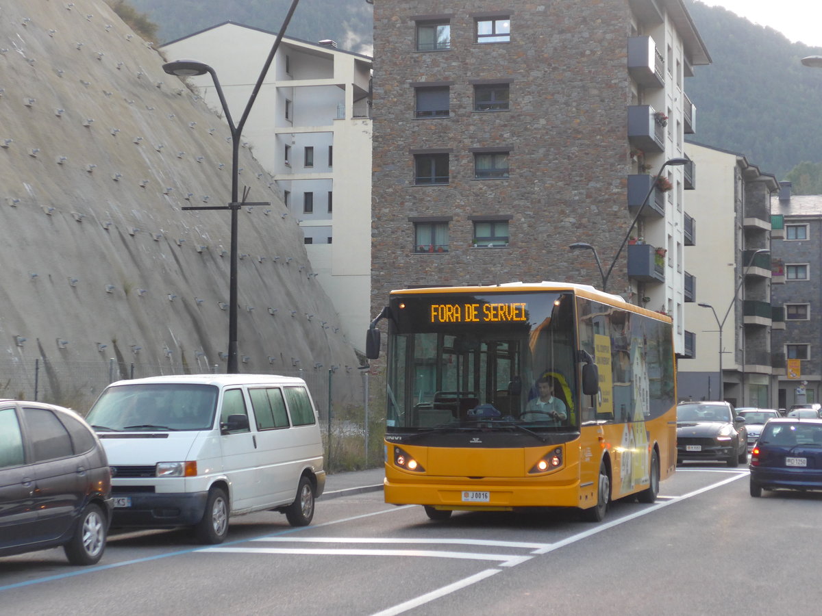 (185'288) - CIA Andorra la Vella - J0016 - UNVI am 27. September 2017 in La Massana, El Pui