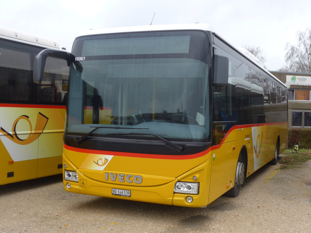 (186'636) - CarPostal Ouest - VD 146'539 - Iveco am 25. November 2017 in Yverdon, Garage