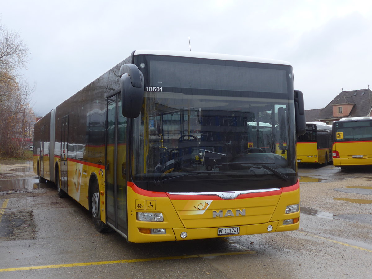 (186'651) - CarPostal Ouest - VD 111'241 - MAN am 25. November 2017 in Yverdon, Garage