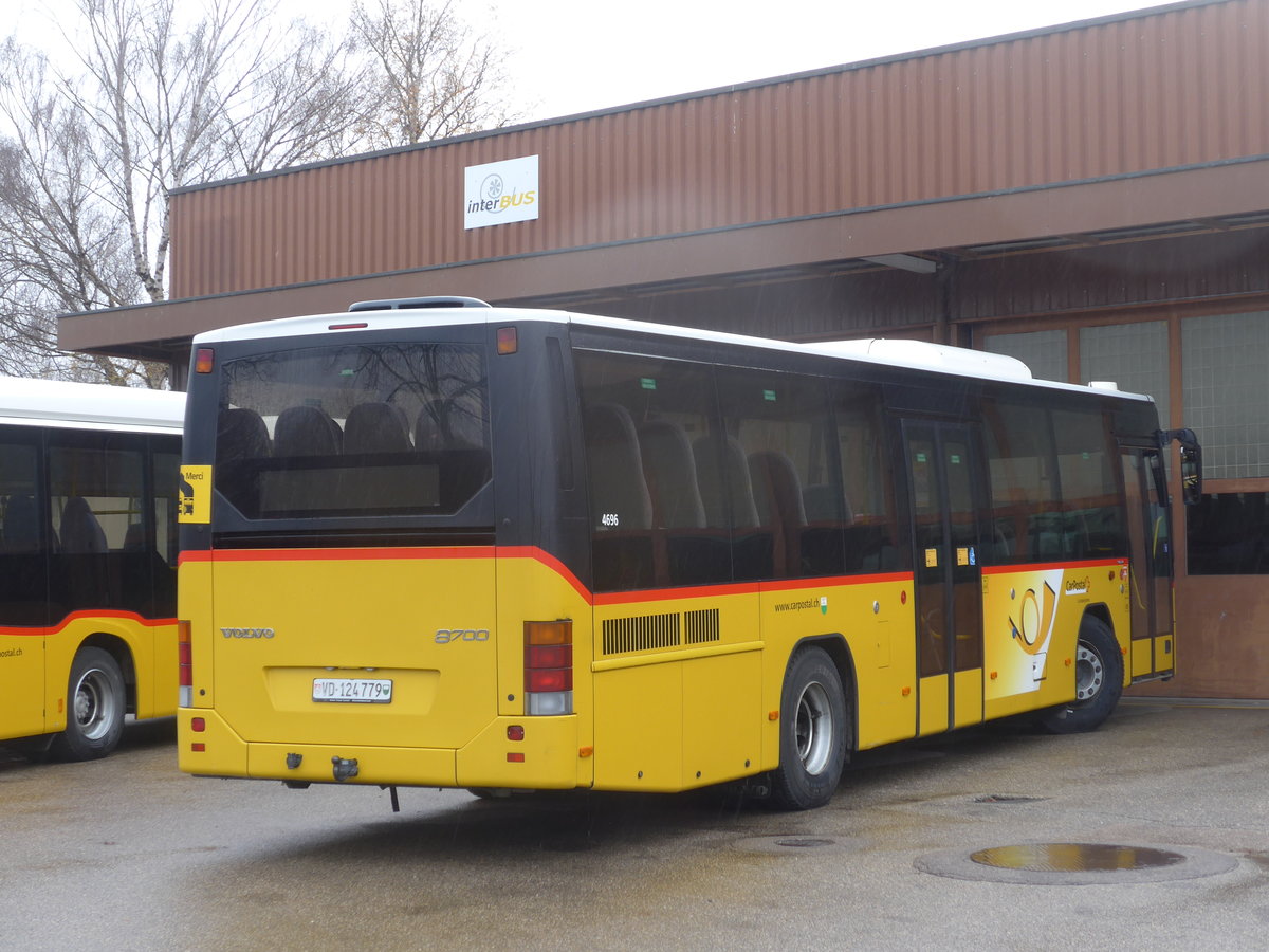 (186'673) - CarPostal Ouest - VD 124'779 - Volvo am 25. November 2017 in Yverdon, Garage