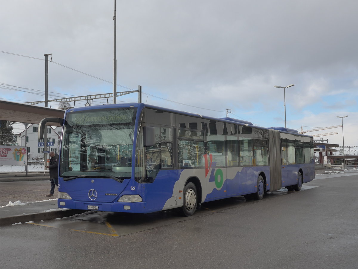 (186'894) - VZO Grningen - Nr. 52/ZH 632'452 - Mercedes am 9. Dezember 2017 beim Bahnhof Wetzikon