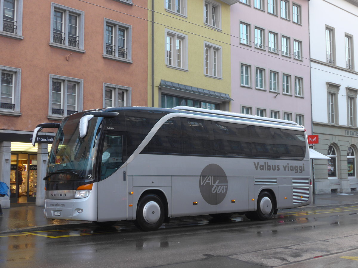 (186'917) - Valbus, Lugano - Nr. 7/TI 242'509 - Setra am 9. Dezember 2017 in Winterthur, Schmidgasse